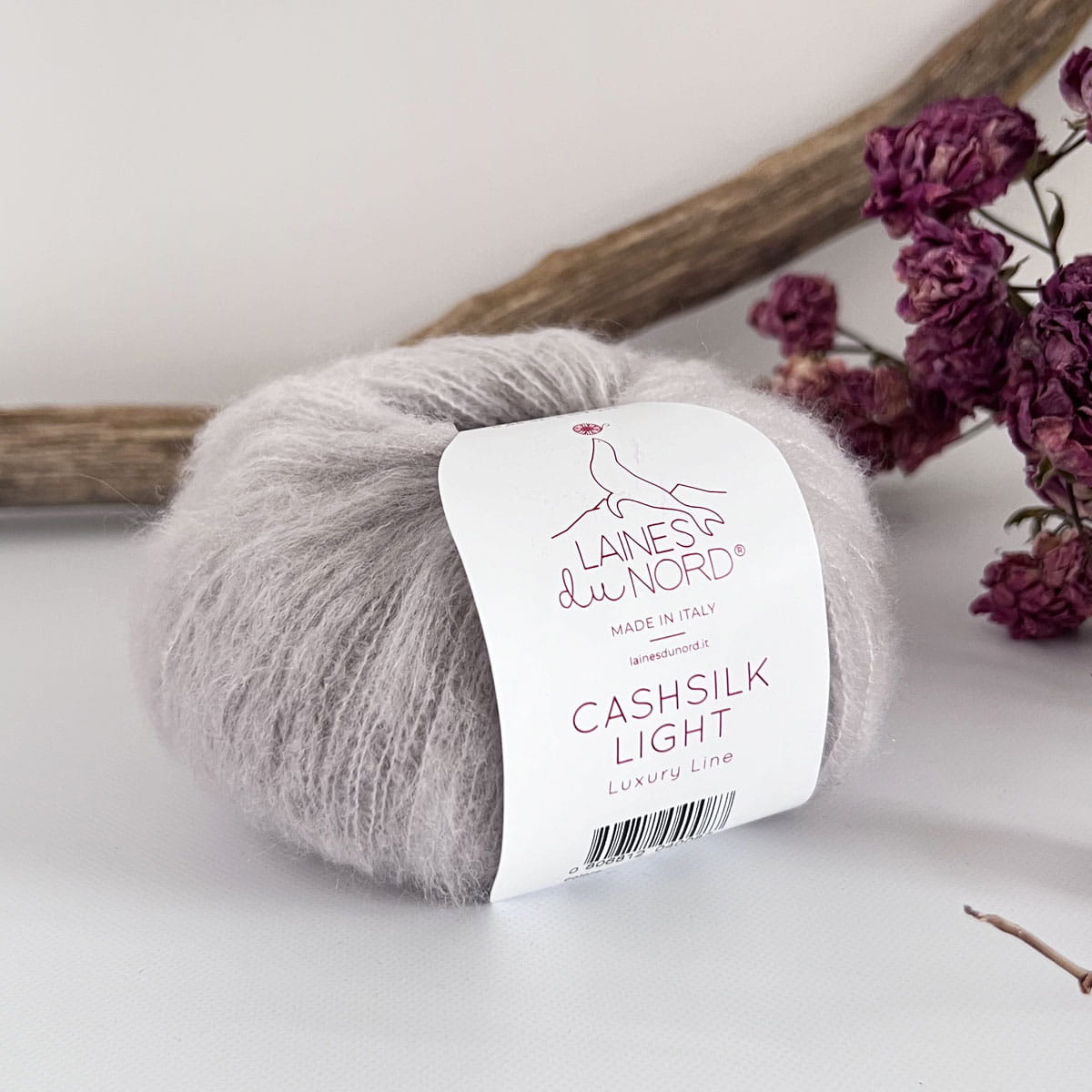Włóczka Cashsilk light 3031 - mieszanka merino extrafine z jedwabiem i kaszmirem